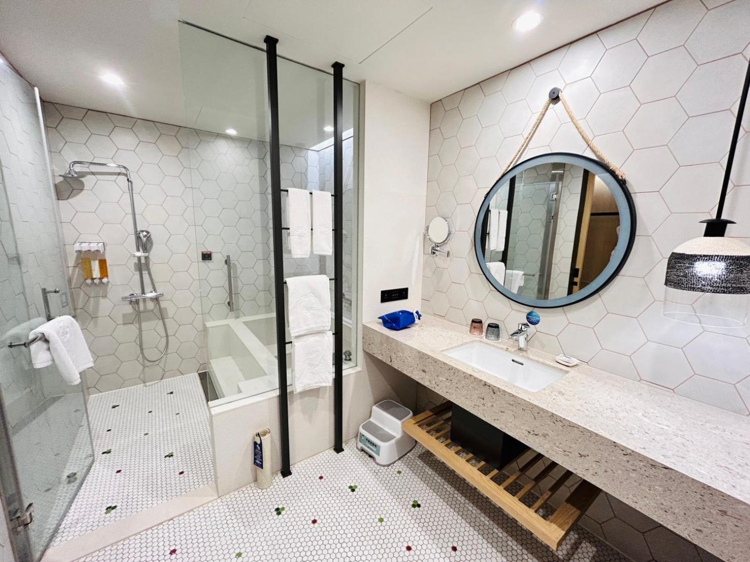 Discovery Hotel Маджонг Экстерьер фото